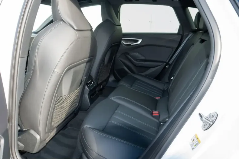 Audi A5 din 2025 cu 6.533 km - oferta AUD224278 - foto 6
