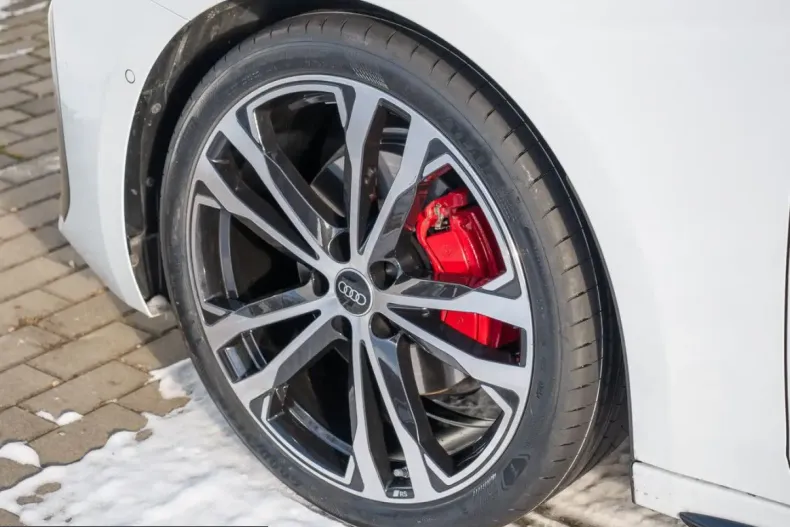 Audi A5 din 2025 cu 6.533 km - oferta AUD224278 - foto 7
