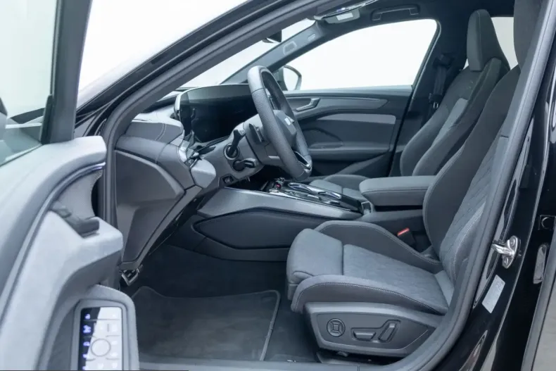 Audi A6 din 2025 cu 15.115 km - oferta AUD224281 - foto 12