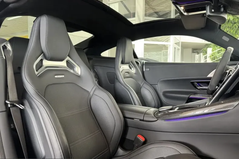 Mercedes-Benz AMG GT (Clasa GT) din 2025 cu 19.000 km - oferta MER224286 - foto 13