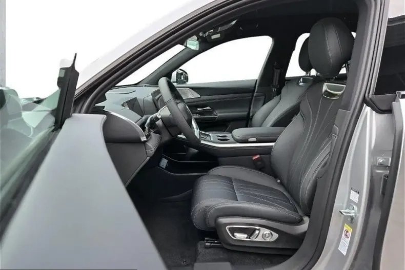 XPENG G9 din 2025 cu 15.800 km - oferta XPE224295 - foto 11