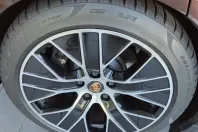 Porsche Taycan din 2021 cu 55.200 km - oferta POR224301 - foto 8