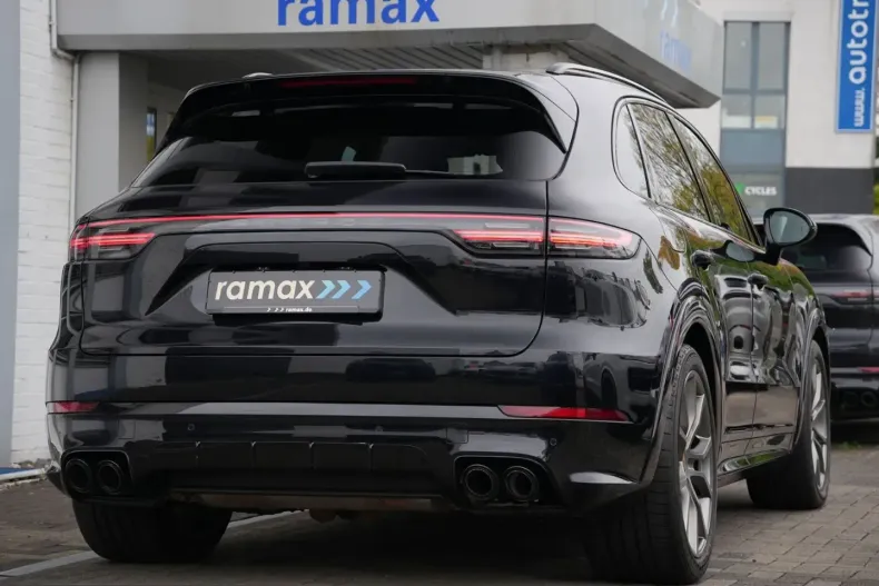 Porsche Cayenne din 2021 cu 68.500 km - oferta POR224302 - foto 8