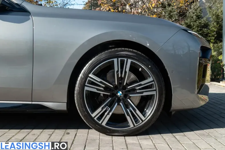 BMW 740 (Seria 7) din 2025 cu 13.800 km - oferta BMW224309 - foto 19