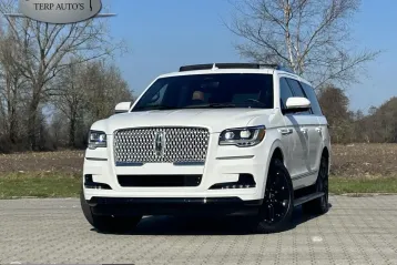 Lincoln Navigator din 2024 - oferta LIN224316