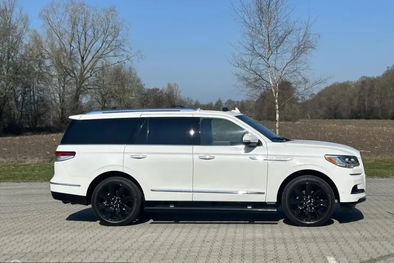 Lincoln Navigator din 2024 cu 1.321 km - oferta LIN224316 - foto 5