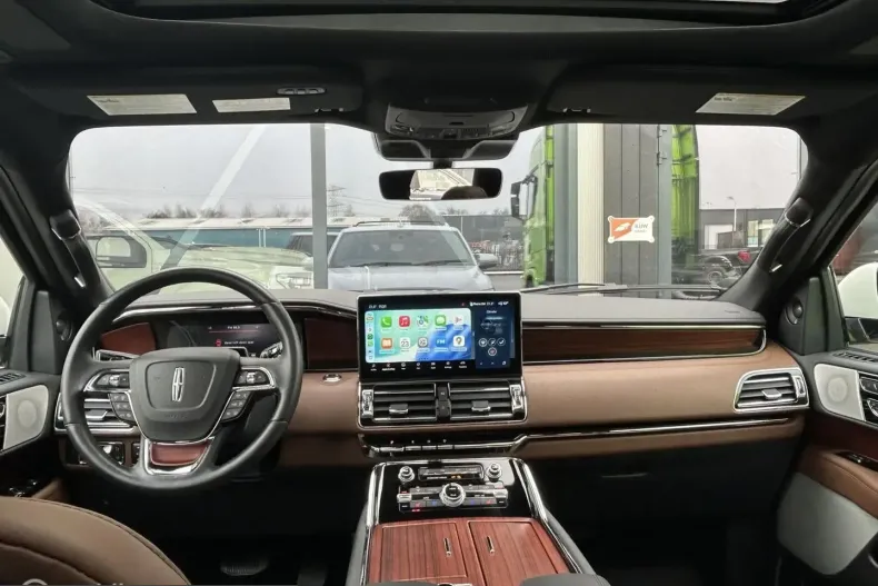 Lincoln Navigator din 2024 cu 1.321 km - oferta LIN224316 - foto 17