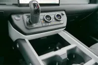 Land Rover Defender din 2024 cu 27.200 km - oferta LAN224335 - foto 14
