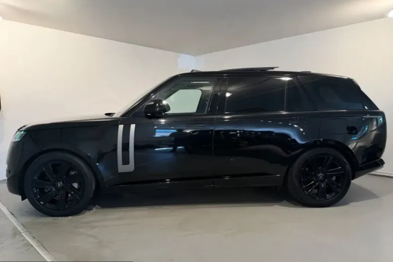 Land Rover Range Rover din 2023 cu 36.000 km - oferta LAN224336 - foto 2