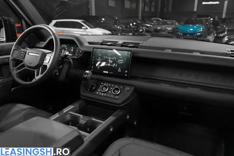 Land Rover Defender din 2025 cu 12.000 km - oferta LAN224337 - foto 12
