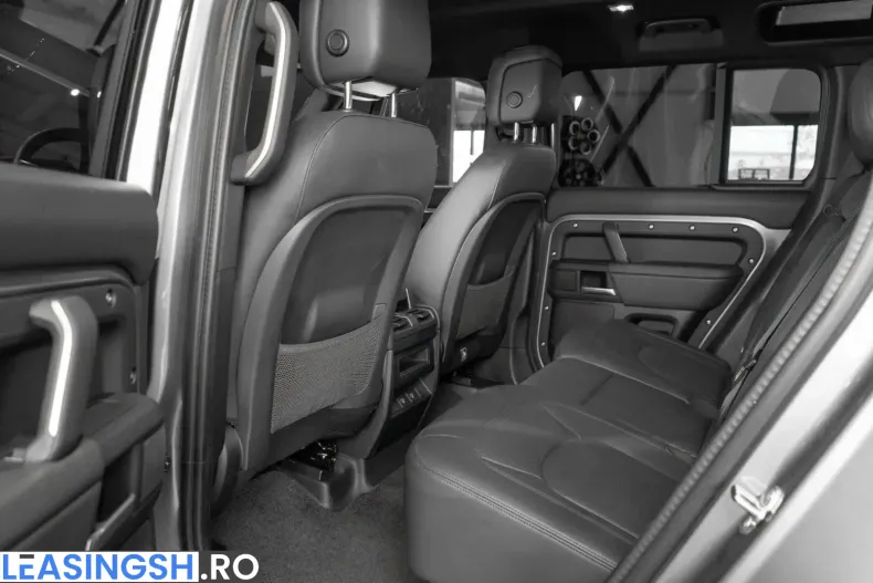 Land Rover Defender din 2025 cu 12.000 km - oferta LAN224337 - foto 13