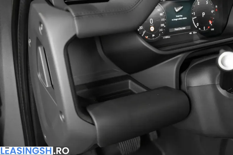 Land Rover Defender din 2025 cu 12.000 km - oferta LAN224337 - foto 17