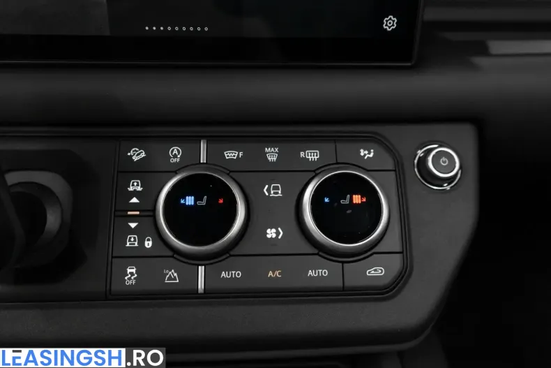 Land Rover Defender din 2025 cu 12.000 km - oferta LAN224337 - foto 25