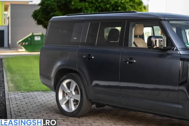 Land Rover Defender din 2023 cu 30.000 km - oferta LAN224338 - foto 14