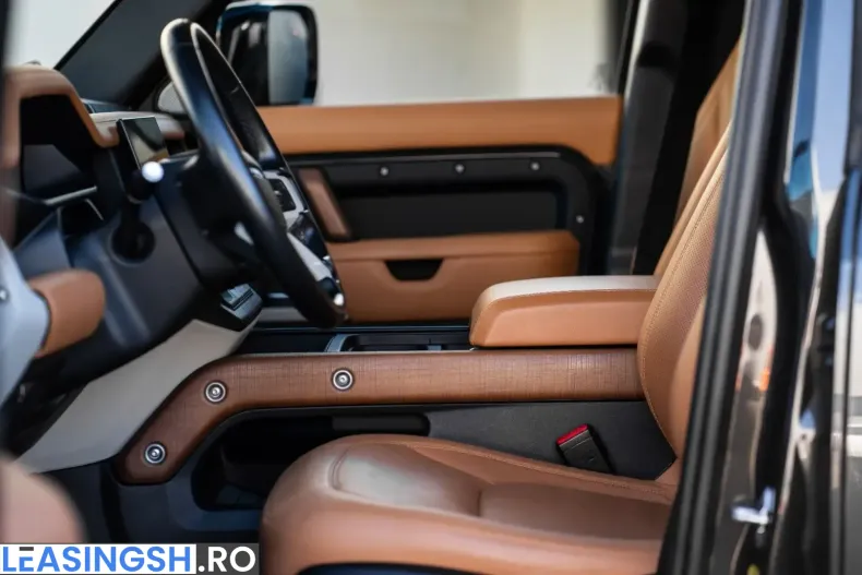 Land Rover Defender din 2023 cu 30.000 km - oferta LAN224338 - foto 16