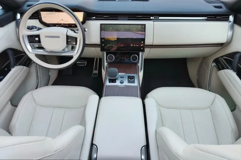 Land Rover Range Rover din 2023 cu 36.000 km - oferta LAN224339 - foto 10
