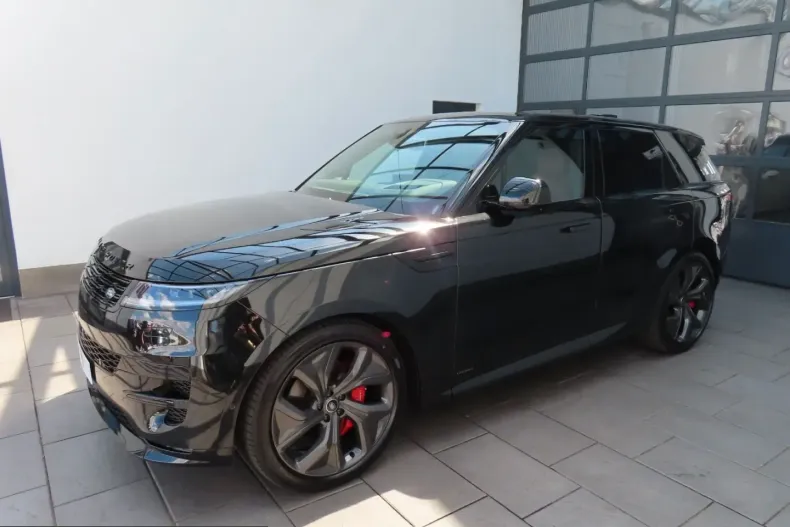 Land Rover Range Rover Sport din 2025 cu 11.000 km - oferta LAN224340 - foto 1