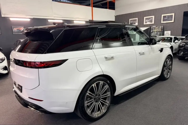 Land Rover Range Rover Sport din 2025 cu 3.000 km - oferta LAN224344 - foto 10