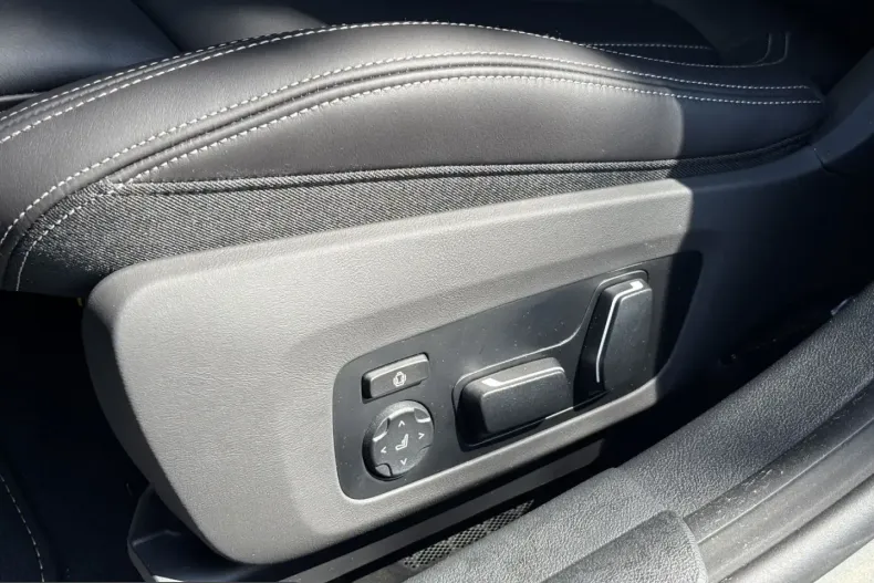 Alpina B4 din 2025 cu 1.900 km - oferta ALP224350 - foto 13