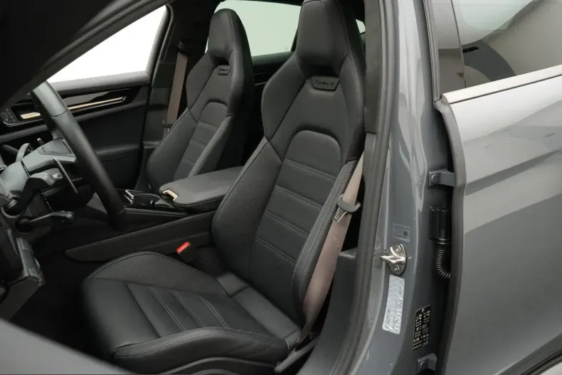 Porsche Panamera din 2025 cu 24.600 km - oferta POR224361 - foto 6