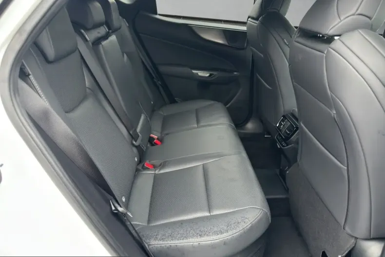 Lexus NX 450h din 2024 cu 25.872 km - oferta LEX224365 - foto 17