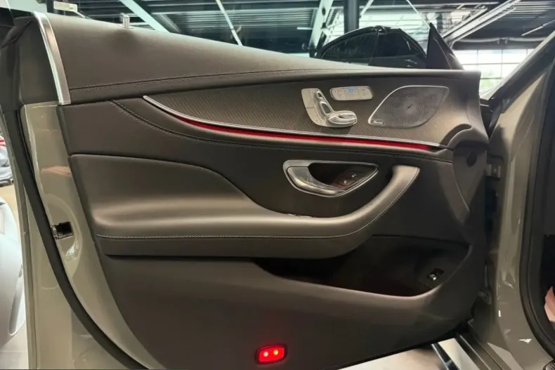 Mercedes-Benz AMG GT (Clasa GT) din 2025 cu 25.597 km - oferta MER224367 - foto 4