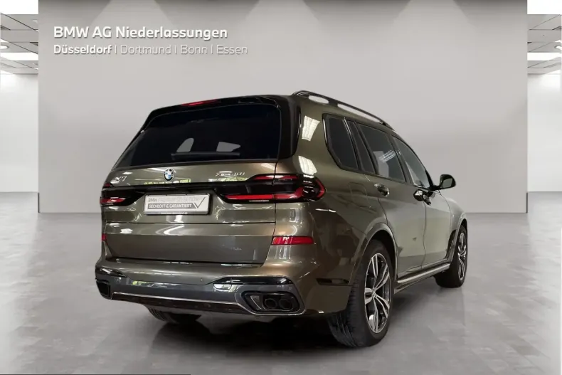 BMW X7 (Seria X) din 2023 cu 21.501 km - oferta BMW224375 - foto 2