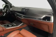 BMW X7 (Seria X) din 2023 cu 21.501 km - oferta BMW224375 - foto 8
