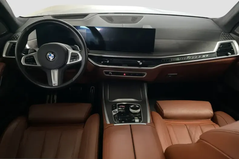 BMW X7 (Seria X) din 2023 cu 21.501 km - oferta BMW224375 - foto 9