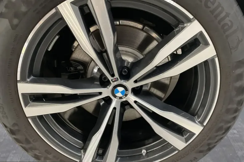 BMW X7 (Seria X) din 2023 cu 21.501 km - oferta BMW224375 - foto 11