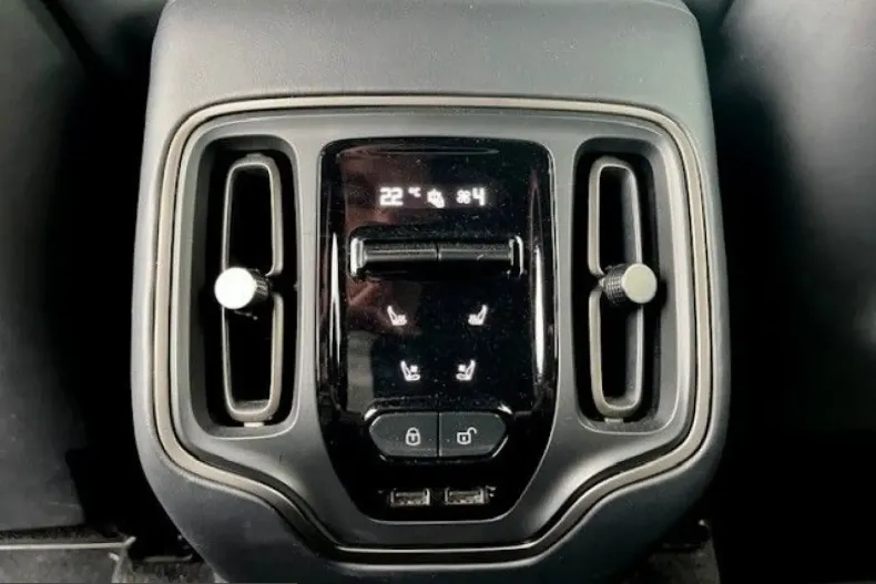 Aston Martin DBX din 2022 cu 58.652 km - oferta AST224384 - foto 19