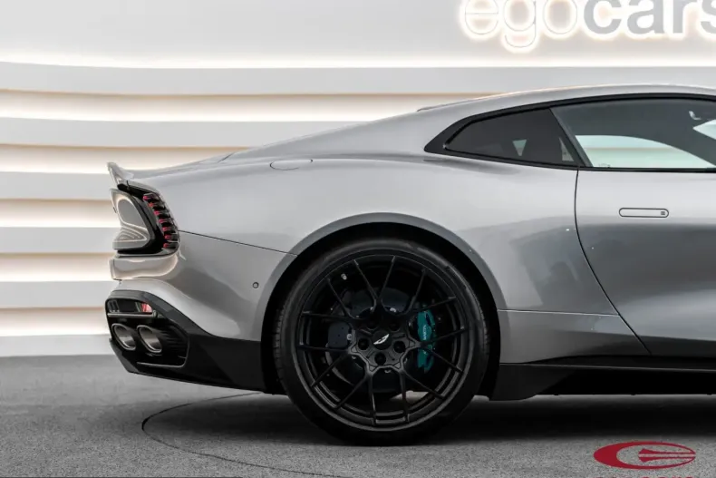 Aston Martin Vanquish din 2025 cu 3.000 km - oferta AST224385 - foto 6