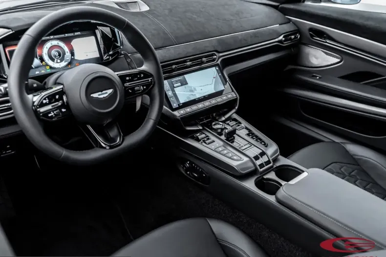 Aston Martin Vanquish din 2025 cu 3.000 km - oferta AST224385 - foto 17