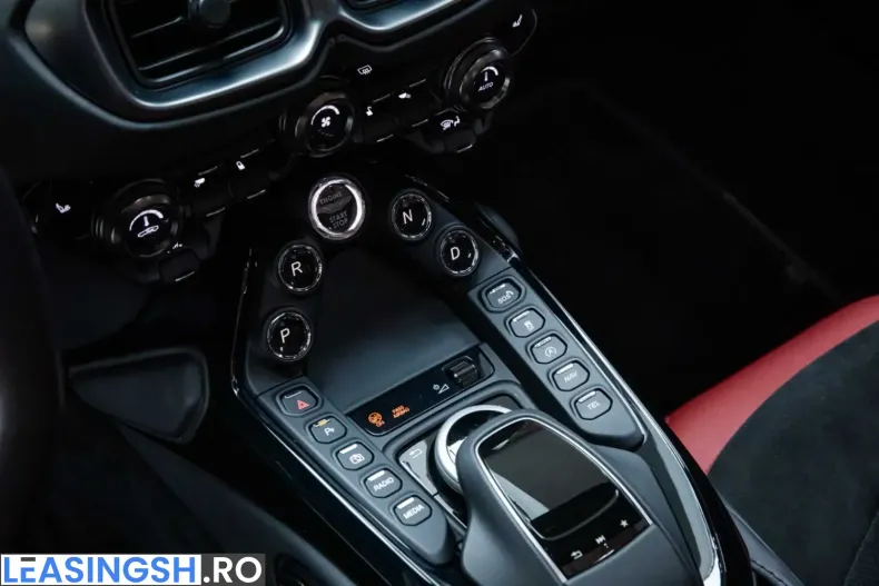 Aston Martin V8 Vantage din 2023 cu 13.600 km - oferta AST224388 - foto 19