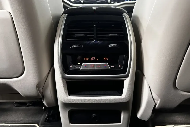 BMW X6 (Seria X) din 2025 cu 15.655 km - oferta BMW224395 - foto 21