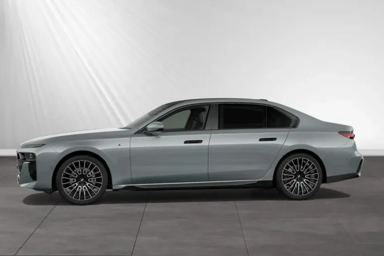 BMW 740 (Seria 7) din 2025 cu 6.350 km - oferta BMW224399 - foto 5