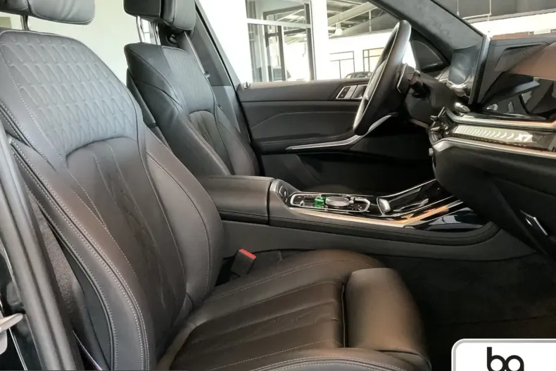 BMW X7 (Seria X) din 2025 cu 3.000 km - oferta BMW224412 - foto 7
