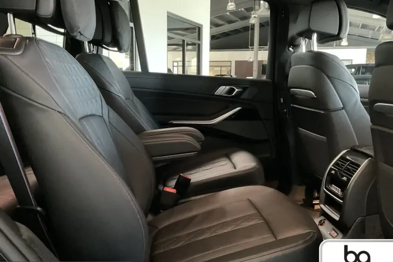BMW X7 (Seria X) din 2025 cu 3.000 km - oferta BMW224412 - foto 8