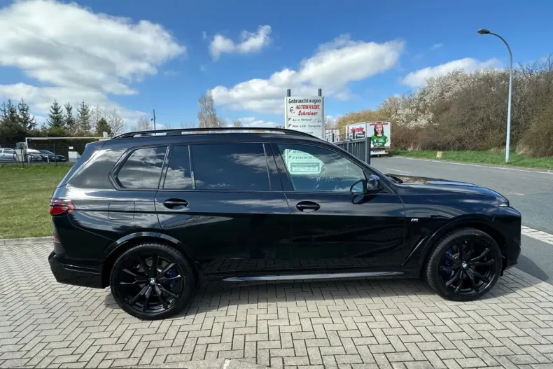 BMW X7 (Seria X) din 2025 cu 22.879 km - oferta BMW224413 - foto 8
