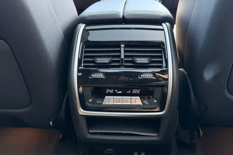 BMW X7 (Seria X) din 2025 cu 24.850 km - oferta BMW224415 - foto 19