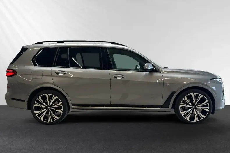 BMW X7 (Seria X) din 2025 cu 19.990 km - oferta BMW224416 - foto 2