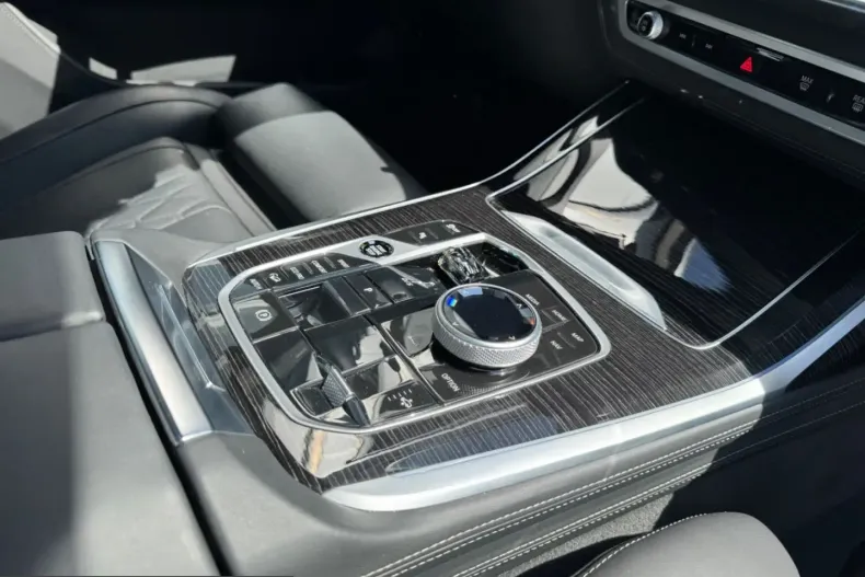 BMW X7 (Seria X) din 2025 cu 34.572 km - oferta BMW224418 - foto 10