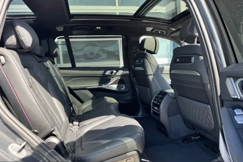 BMW X7 (Seria X) din 2025 cu 34.572 km - oferta BMW224418 - foto 14