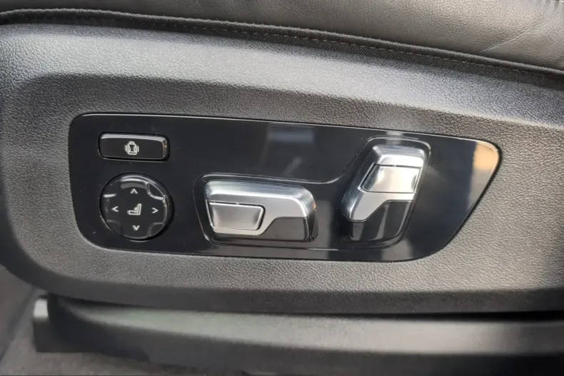 BMW X7 (Seria X) din 2025 cu 21.713 km - oferta BMW224420 - foto 28