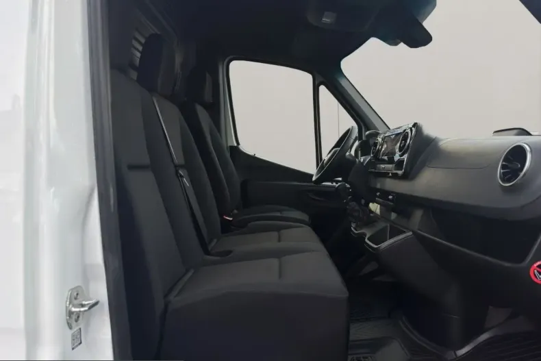 Mercedes-Benz Sprinter din 2025 cu 53.261 km - oferta MER224425 - foto 10