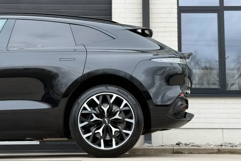 Aston Martin DBX din 2022 cu 18.400 km - oferta AST224432 - foto 3