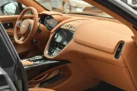 Aston Martin DBX din 2022 cu 18.400 km - oferta AST224432 - foto 14