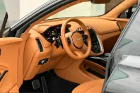 Aston Martin DBX din 2022 cu 18.400 km - oferta AST224432 - foto 18