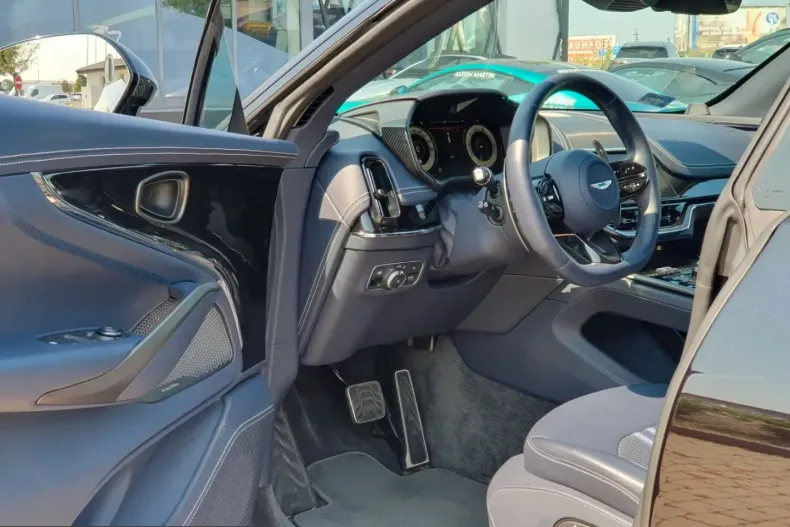 Aston Martin DBX din 2024 cu 14.000 km - oferta AST224433 - foto 8