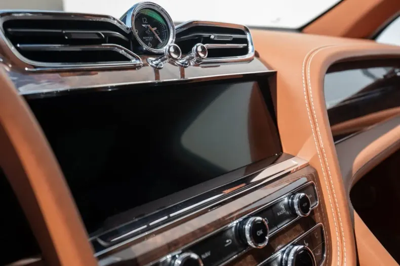 Bentley Bentayga din 2023 cu 29.022 km - oferta BEN224440 - foto 29